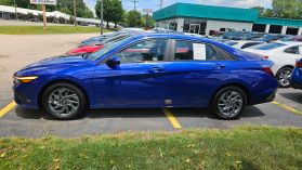 2024 Hyundai Elantra - Image 4