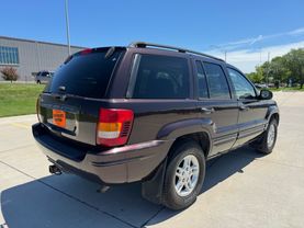2004 JEEP GRAND CHEROKEE SUV 6-CYL, 4.0 LITER LAREDO SPORT UTILITY 4D