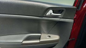 2017 Kia Sportage - Image 16