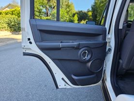 2009 JEEP COMMANDER SPORT UTILITY 4D