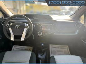 2016 TOYOTA PRIUS C