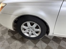 2006 TOYOTA AVALON