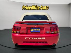 2001 FORD MUSTANG CONVERTIBLE V8, 32V, 4.6 LITER COBRA CONVERTIBLE 2D