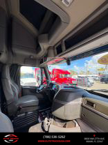 Used 2019 VOLVO COMMERCIAL VNL For Sale in Miami, FL - Elite Trucks