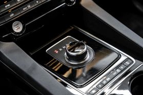 2017 Jaguar F-pace - Image 23