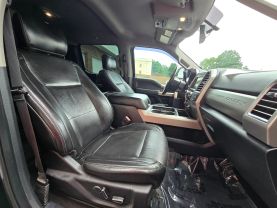 2017 Ford F350 Super Duty Crew Cablariat Pickup 4d 8 Ft - Image 18