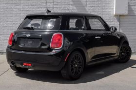 2017 MINI HARDTOP 2 DOOR HATCHBACK 3-CYL, TURBO, 1.5 LITER COOPER HATCHBACK 2D