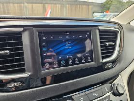 2018 CHRYSLER PACIFICA VAN V6, 3.6 LITER TOURING L MINIVAN 4D