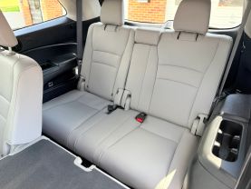 2017 Honda Pilot - Image 19