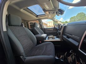 2016 Ram 1500 Crew Cabbig Horn Pickup 4d 5 1/2 Ft - Image 26