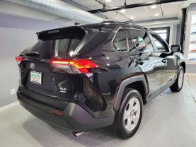 2021 TOYOTA RAV4 SUV 4-CYL, DYNAMIC-FORCE, 2.5 LITER XLE SPORT UTILITY 4D
