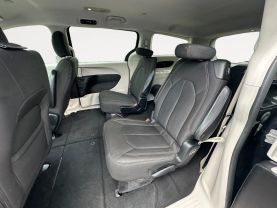 2017 CHRYSLER PACIFICA VAN BLACK AUTOMATIC - CARPALACE, Chantilly, VA. 38.91645215435775, -77.47495885092432