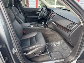 2019 VOLVO XC90 SUV 4-CYL, DRIVE-E, TURBO, SUPERCHARGED, 2.0 LITER T6 MOMENTUM SPORT UTILITY 4D