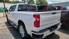 2023 Chevrolet Silverado 1500 Crew Cab - Image 5