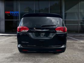 2017 CHRYSLER PACIFICA VAN BLACK AUTOMATIC - CARPALACE, Chantilly, VA. 38.91645215435775, -77.47495885092432