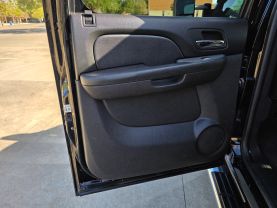 2013 CHEVROLET SILVERADO 2500 HD CREW CAB PICKUP V8, TURBO DIESEL, 6.6L LTZ PICKUP 4D 6 1/2 FT
