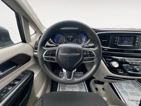 2017 CHRYSLER PACIFICA VAN BLACK AUTOMATIC - CARPALACE, Chantilly, VA. 38.91645215435775, -77.47495885092432