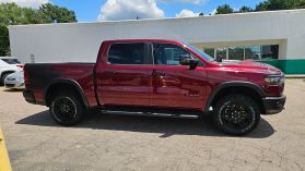 2025 Ram 1500 Crew Cab - Image 4