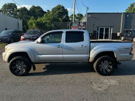 2009 TOYOTA TACOMA DOUBLE CAB PICKUP V6, 4.0 LITER PICKUP 4D 5 FT