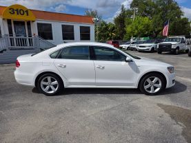2014 VOLKSWAGEN PASSAT