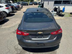 2017 Chevrolet Malibu - Image 9