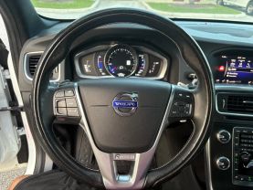 2017 VOLVO S60