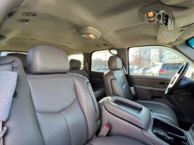 2005 Chevrolet Tahoe - Image 12