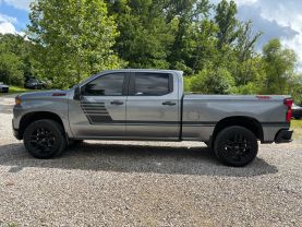 2020 CHEVROLET SILVERADO 1500 CREW CAB PICKUP V8, ECOTEC3, 5.3 LITER CUSTOM TRAIL BOSS PICKUP 4D 6 1/2 FT at T&T Repairables - used car dealership in Spencer, Indiana.