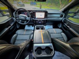 2024 FORD F250 SUPER DUTY CREW CAB PICKUP V8, TURBO DIESEL, 6.7 LITER PLATINUM PICKUP 4D 6 3/4 FT