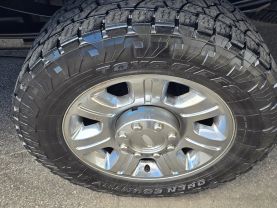 2013 Ford F350 Super Duty Crew Cablariat Pickup 4d 8 Ft - Image 36
