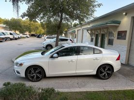 2017 VOLVO S60
