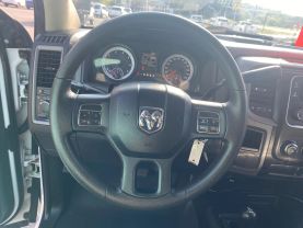2014 RAM 3500 CREW CAB 9FT KNAPHEIDE KUV SERVICE BED TRUCK WITH 1600LB LIFTGATE SERVICE/UTILITY TRUCKS V8, HEMI, 6.4 LITER TRADESMAN 4D - Eddies Auto Sales