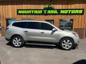 2017 CHEVROLET TRAVERSE SUV V6, 3.6 LITER LT SPORT UTILITY 4D