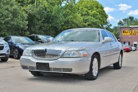 2005 LINCOLN TOWN CAR
