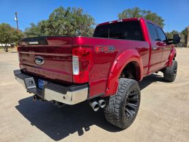 2017 FORD F250 SUPER DUTY CREW CAB PICKUP V8, TURBO DIESEL, 6.7L LARIAT PICKUP 4D 6 3/4 FT