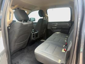 2019 RAM 1500 CREW CAB PICKUP V8, HEMI, 5.7 LITER BIG HORN PICKUP 4D 5 1/2 FT