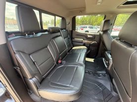 2019 Chevrolet Silverado 1500 Crew Cab Lt Trail Boss Pickup 4d 5 3/4 Ft - Image 24