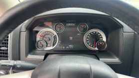 2017 RAM 1500 CREW CAB PICKUP V8, HEMI, 5.7 LITER LARAMIE PICKUP 4D 5 1/2 FT