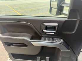 2014 CHEVROLET SILVERADO 1500 CREW CAB PICKUP SILVER AUTOMATIC - Auto Solutions of Greensboro LLC, NC, 36.05701, -79.84368