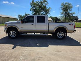 2011 FORD F250 SUPER DUTY CREW CAB PICKUP V8, TURBO DIESEL, 6.7L LARIAT PICKUP 4D 6 3/4 FT