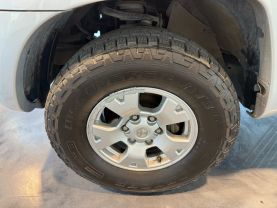 2011 TOYOTA TACOMA DOUBLE CAB PICKUP V6, 4.0 LITER PICKUP 4D 5 FT