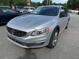 2018 VOLVO V60 WAGON 4-CYL, DRIVE-E, TURBO, 2.0 LITER T5 CROSS COUNTRY WAGON 4D