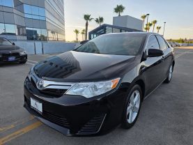 2014 Toyota Camry - Image 3