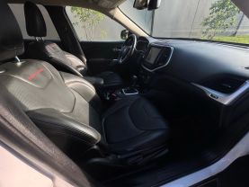 2018 JEEP CHEROKEE SUV 4-CYL, 2.4 LITER TRAILHAWK SPORT UTILITY 4D