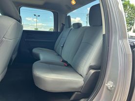 2019 RAM 1500 CLASSIC CREW CAB PICKUP V8, HEMI, 5.7 LITER EXPRESS PICKUP 4D 5 1/2 FT