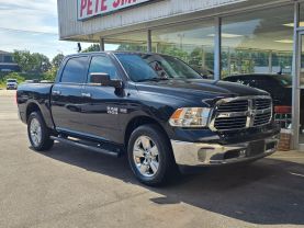 2016 Ram 1500 Crew Cabbig Horn Pickup 4d 5 1/2 Ft - Image 8