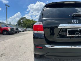 2013 TOYOTA HIGHLANDER SUV V6, 3.5 LITER LIMITED SPORT UTILITY 4D
