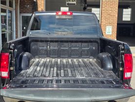 2016 Ram 1500 Crew Cabbig Horn Pickup 4d 5 1/2 Ft - Image 6