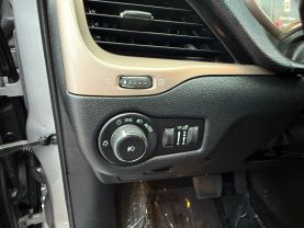 2016 JEEP CHEROKEE SUV 4-CYL, 2.4 LITER LATITUDE SPORT UTILITY 4D