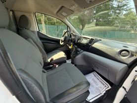 2017 NISSAN NV200